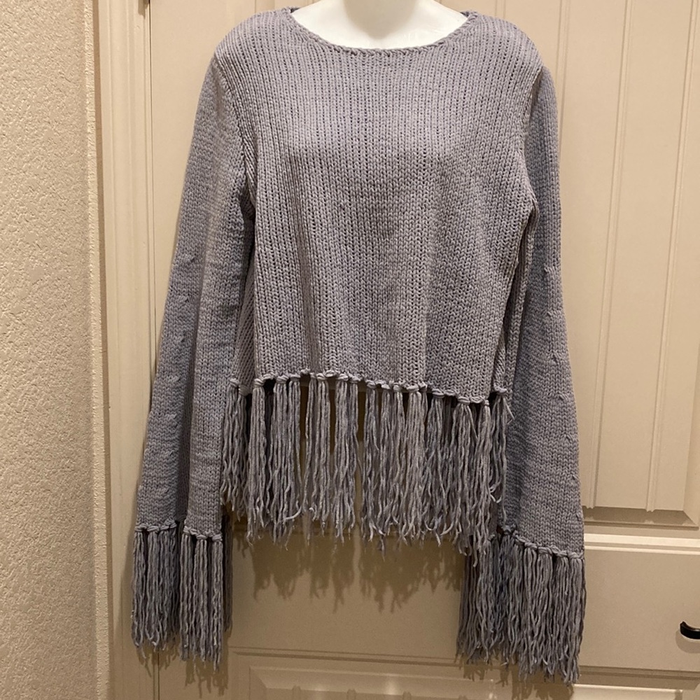 Towne Staton Island Womens Sz M Fringe Knit Sweater Pullover Bell Sleeves New
